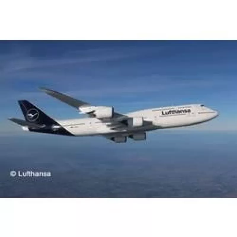 Aereo Revell Boeing 747-8 Lufthansa New Livery