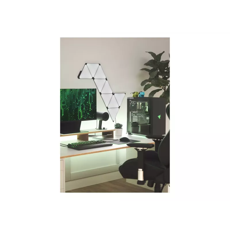 Nanoleaf Shapes Triangoli neri Starter Kit (9 pannelli) 42W WiFi