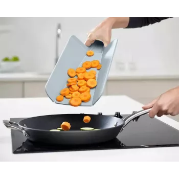 Joseph Joseph Chop2Pot Plus set da 2 taglieri blu