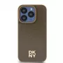 DKNY DKHMP14SPSHRPSW Custodia rigida per iPhone 14/15/13, design in pelle marrone con logo in metallo, MagSafe