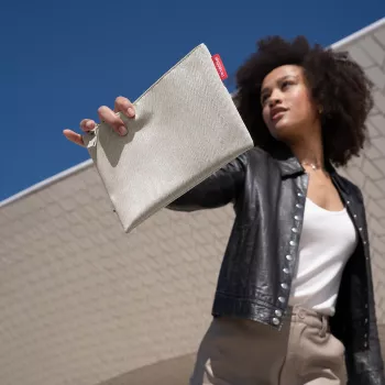 Reisenthel Case 1 Herringbone Sand Pochette beauty