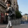 Reisenthel Carrybag Frame Leo Nero Cesto per la spesa 22L nero leopardo