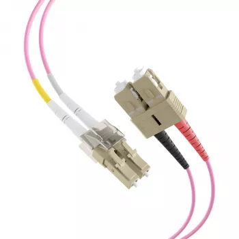 EFB Elektronik IPL-DF-LCUSCU-4-0300 cavo patch duplex OM4 LC/SC 3 m