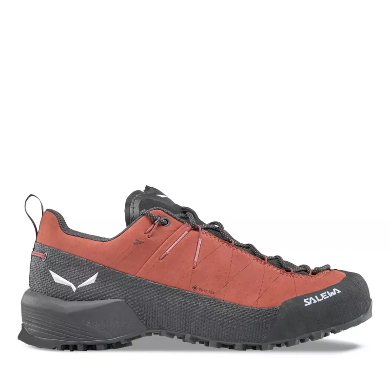 Salewa Wildfire Leather 2 GTX Women's Approach Shoe - Etruscan Red/Black, taglia 36.5