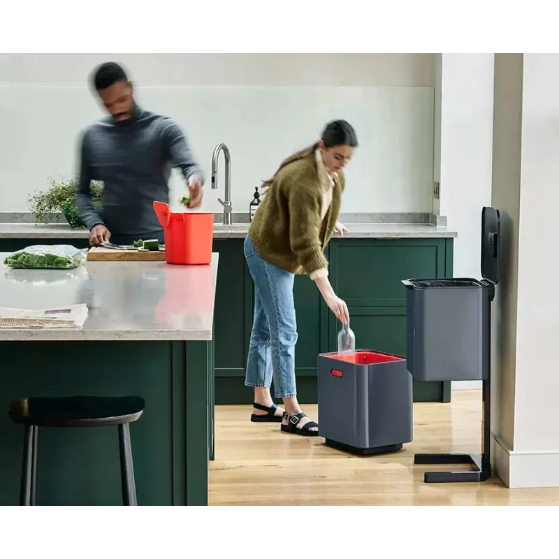 Joseph Joseph pattumiera Totem 60 L grigio