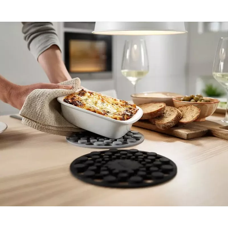 Joseph Joseph Spot-On set con 2 sottobicchieri in silicone grigi