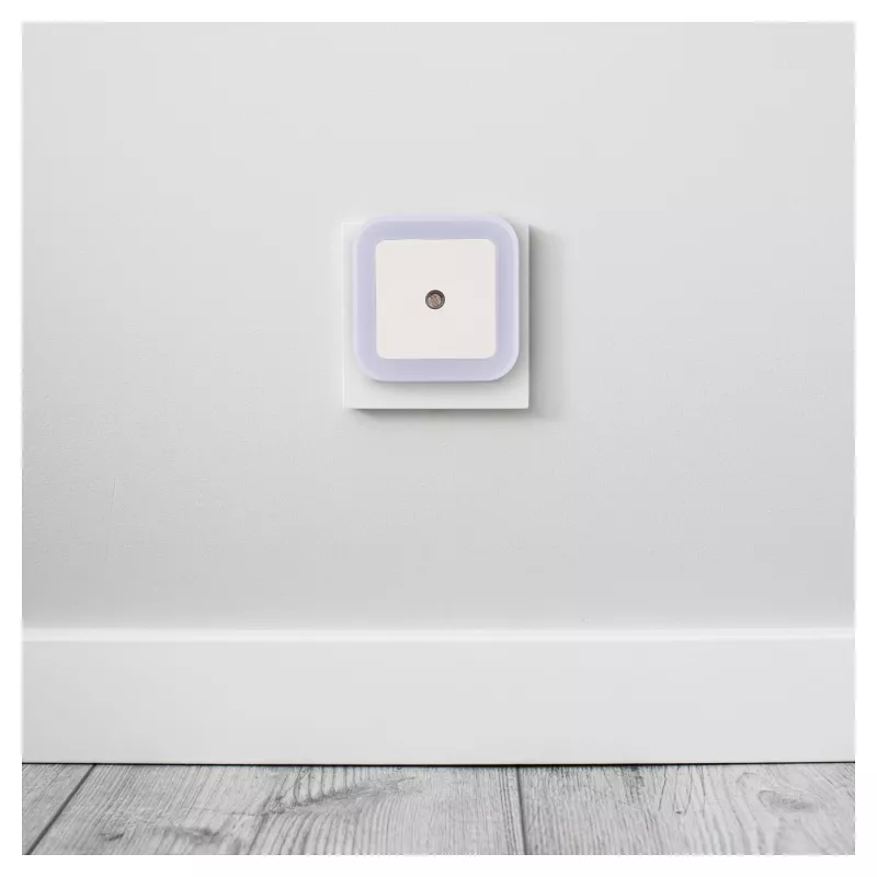 ENTAC luce notturna 0,5W quadrata bianco freddo con sensore crepuscolare