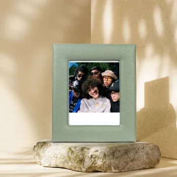 LOVEINSTANT Cornice per foto istantanee per Polaroid 600, Fujifilm Instax Wide 300/400 - verde