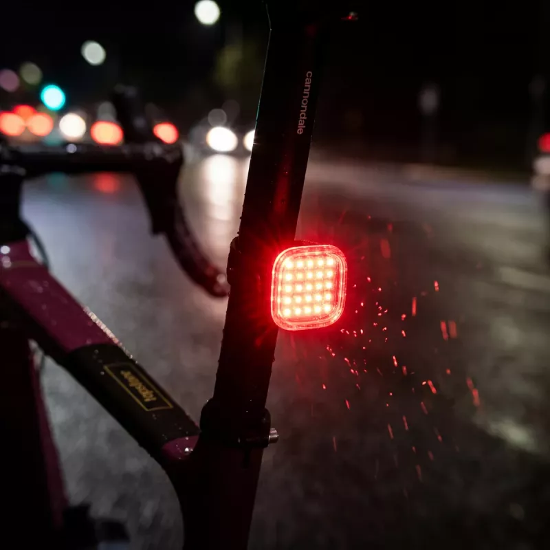Vayox VAR60 luce posteriore per bici 500mAh 60lm IPX6 stop