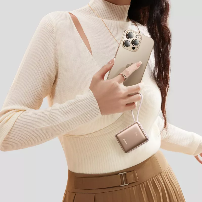 Powerbank Joyroom JR-PBF27 22.5W 10000mAh con due cavi integrati - oro