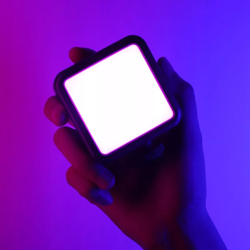 Ulanzi VL49 RGB Pro LED video light 60 LED 2500mAh con attacco magnetico e griglia