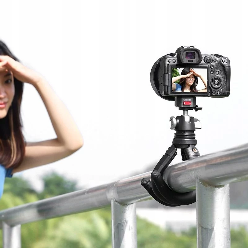 Ulanzi Claw Flexible Tripod Pro con slitta a freddo e 3 viti da 1/4 di pollice per fotocamera, smartphone, action cam