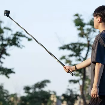Ulanzi MT-57 asta selfie treppiede con telecomando Bluetooth, nero