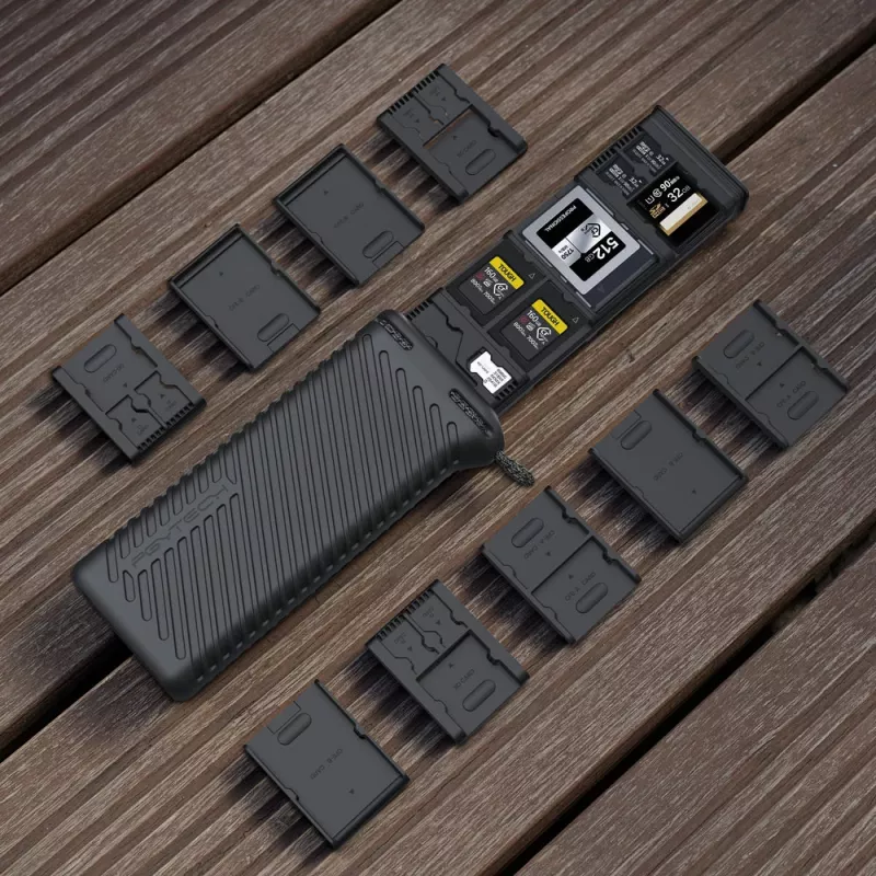 PGYTECH CreateMate custodia per schede di memoria con lettore di schede USB-C, Space Gray