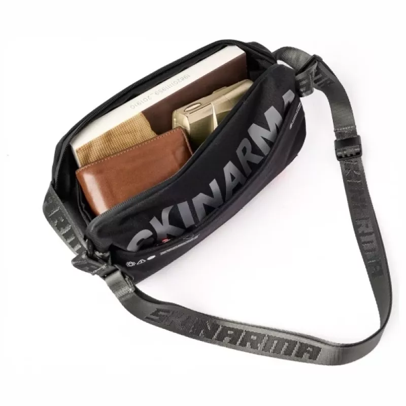 SKINARMA Borsa crossbody Fardel nero