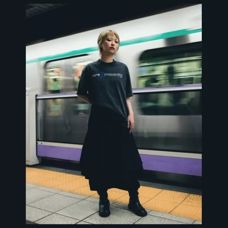 Skinarma Asphalt T-Shirt L nero