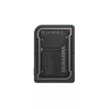 Skinarma Nexus Mecha Power Bank magnetica con kick-stand 5000mAh 20W PD USB-C MagSafe nero