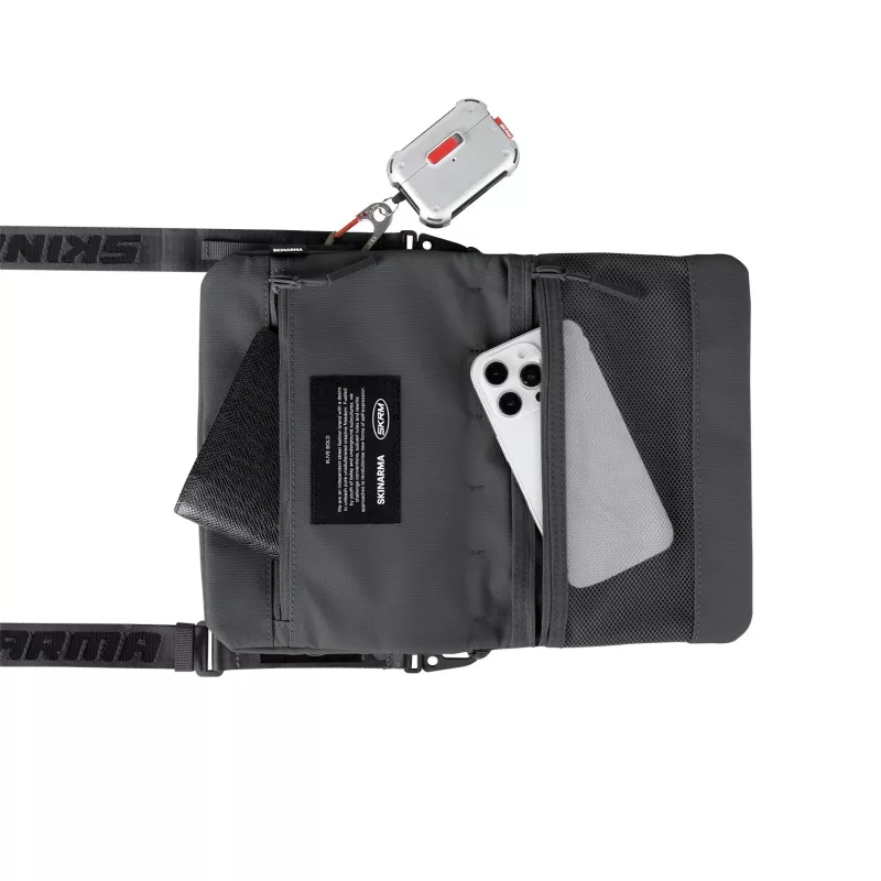 Skinarma Juno borsa crossbody grigio scuro