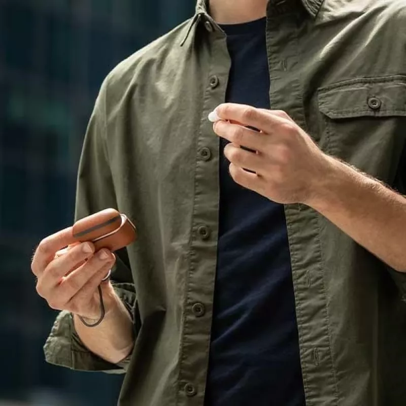 UNIQ Terra custodia per AirPods Pro 2ª gen (2022/2023) - vera pelle, Dallas Black