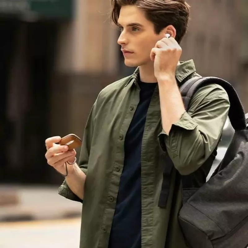 UNIQ Terra custodia per AirPods Pro 2ª gen (2022/2023) in vera pelle - Space Blue