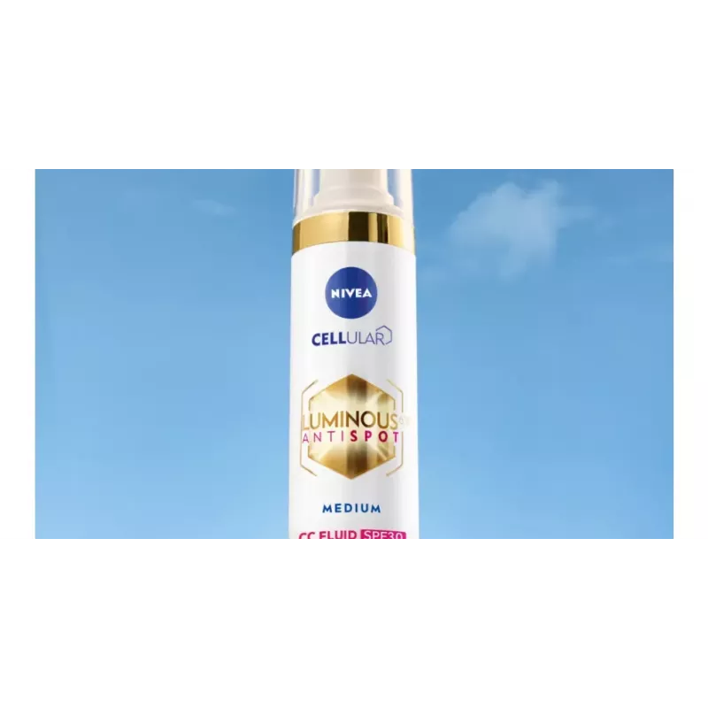 NIVEA Luminous 630 CC Fluid 3-in-1 SPF 30+ Fondotinta viso 02 Medium 40 ml