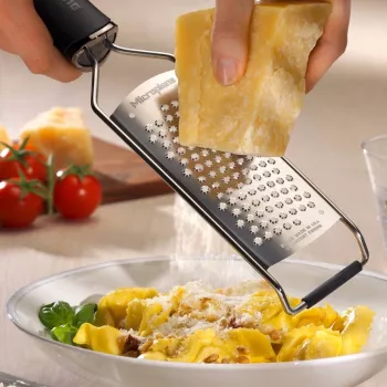 Microplane grattugia Gourmet lama star nera