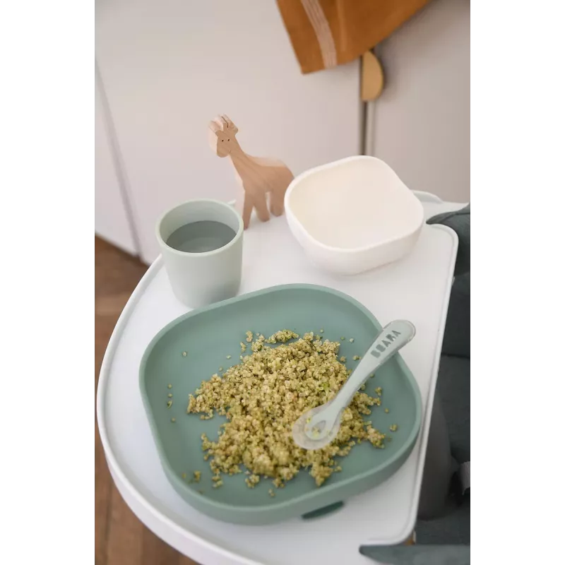 Beaba set alimentazione per neonati in silicone con base a ventosa - verde salvia (913603)