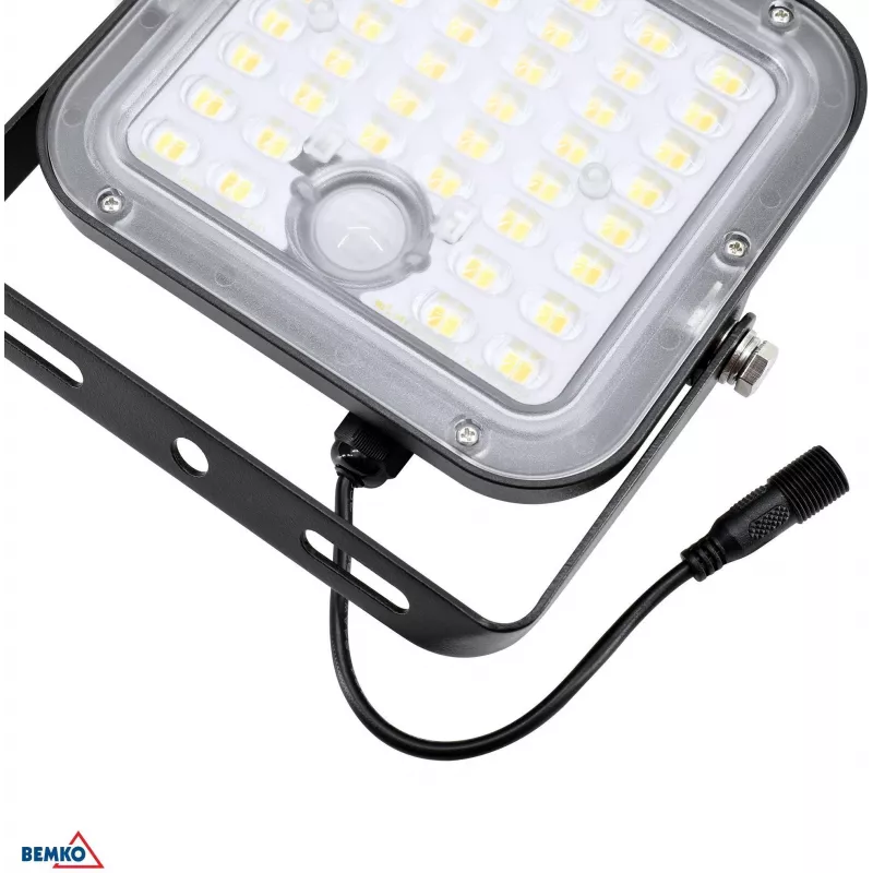 BEMKO SOLPAR faretto LED solare 10W 1500lm 3000/4000K IP65 nero con sensore PIR