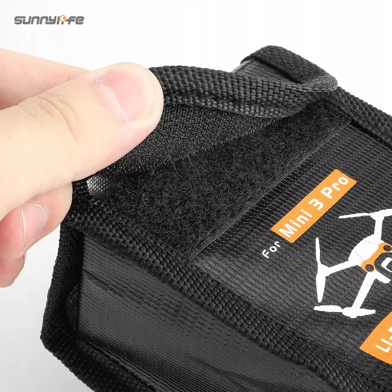 SUNNYLIFE Borsa porta batterie per DJI Mini 3 Pro / Mini 4 Pro - Per 3 batterie Li-Po (nero)