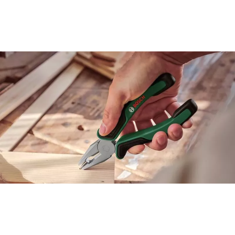 Bosch set di 73 utensili per la casa in valigetta rigida verde