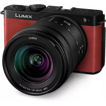 Fotocamera mirrorless full frame Panasonic Lumix DC-S9 con obiettivo Lumix S 20-60mm f/3.5-5.6, crimson red (DC-S9KE-R)