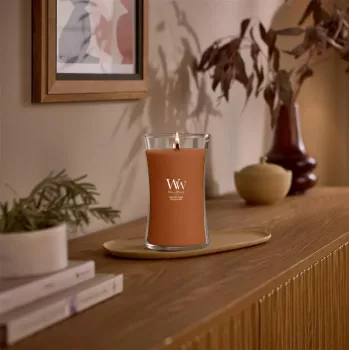 WoodWick Saffron Smoke candela in vetro grande a clessidra 609,5g
