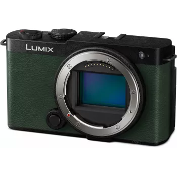 Panasonic Lumix DC-S9E-G fotocamera system full frame con sensore CMOS 24,2MP, stabilizzatore d'immagine a 5 assi, video 6K, L-Mount, oliva scuro