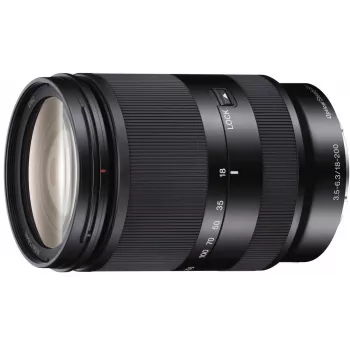 Obiettivo Sony E 18-200mm f/3.5-6.3 OSS LE