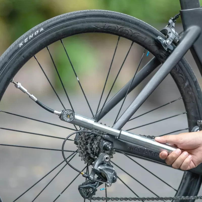 ROCKBROS JG-PB-004 pompa a mano leggera per bici con manometro - nero