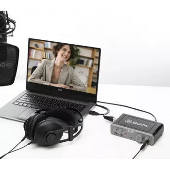 BOYA BY-AM1 interfaccia audio USB-C a 2 canali con ingressi XLR/TRS, alimentazione phantom +48V e direct monitoring