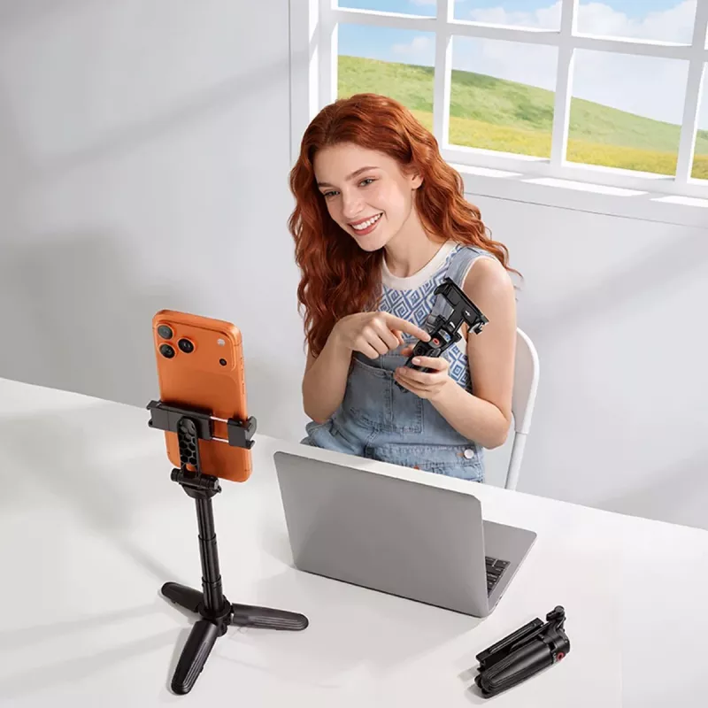 ULANZI Mini treppiede selfie stick con telecomando Bluetooth per smartphone, nero
