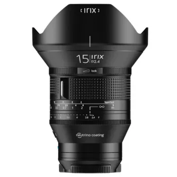 Obiettivo a focale fissa grandangolare Irix 15mm f/2.4 per Sony E full frame