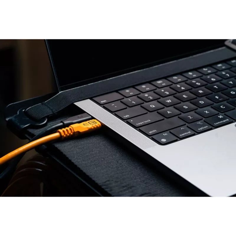 Tether Tools TetherPro Optima 10G cavo angolare USB-C a USB-C, 1,8 m, arancione (CUC06RTG2-ORG)