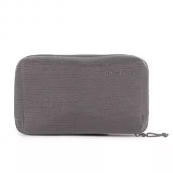 Moment Everything Tech Organizer grigio - borsa resistente alle intemperie per cavi e gadget