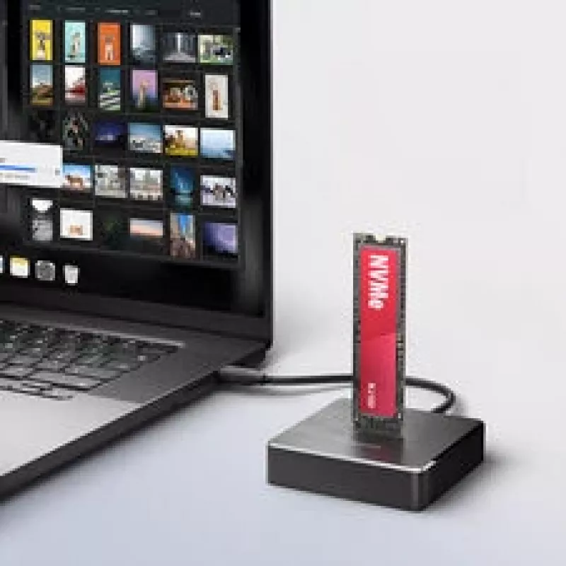 AXAGON ADSA-M2C11 Docking station USB-C 10Gbps per un SSD M.2 NVMe o SATA