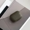 UNIQ Terra Custodia in vera pelle per Apple AirPods Pro – verde oliva