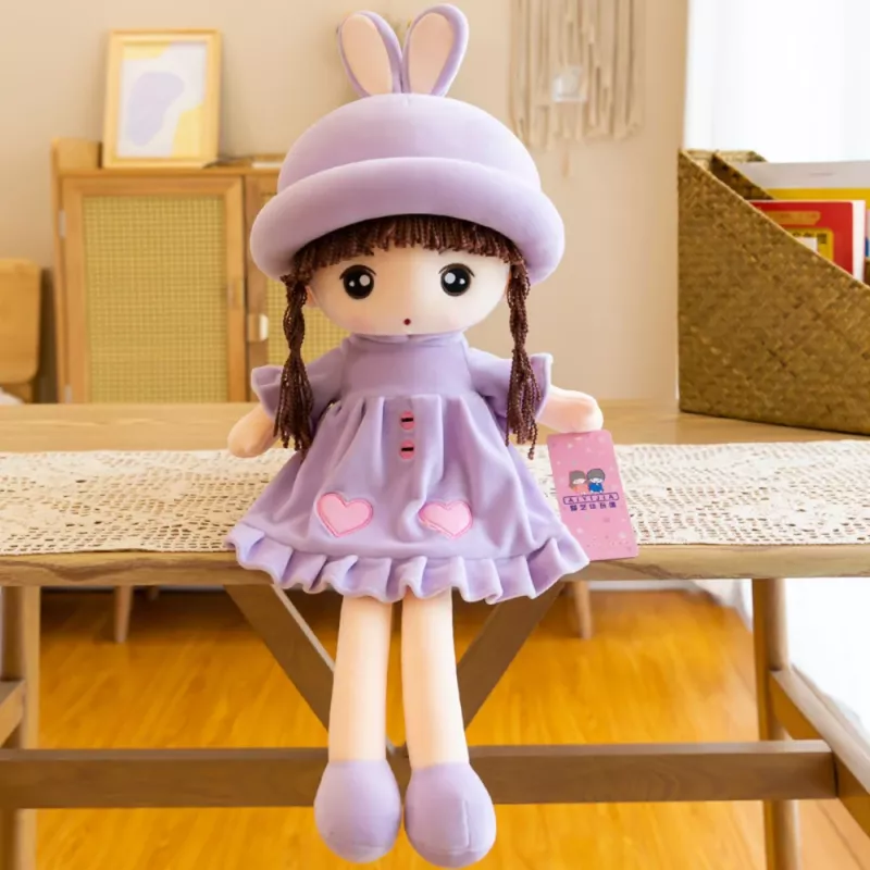 LEAN TOYS Bambola in stoffa morbida peluche vestito lilla con volant 45cm