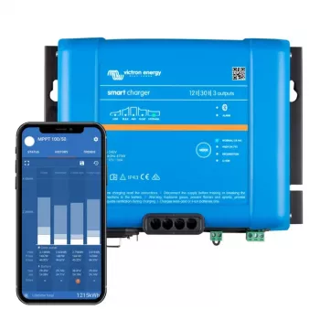 VICTRON ENERGY Smart IP43 caricabatterie 12/30 (3) 120/240V