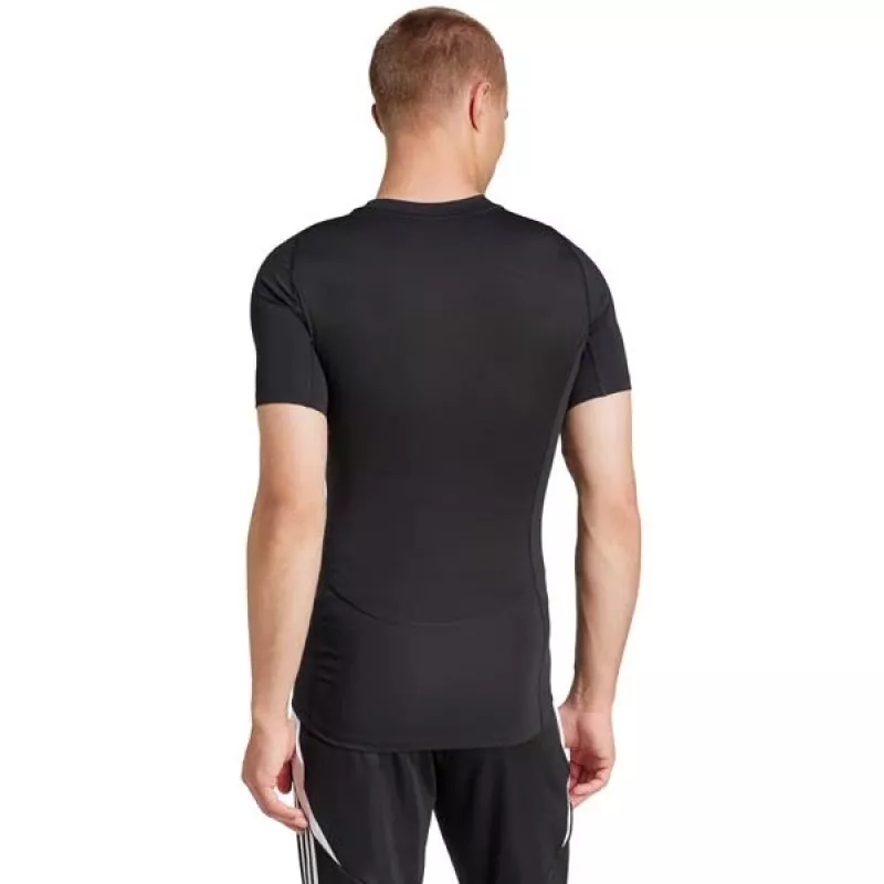 T-shirt a maniche corte uomo adidas Techfit nero JP4674 S