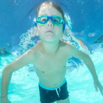 SCHILDKROT occhialini da nuoto Junior Capri, blu/verde, anti-fog, lenti in policarbonato infrangibili, cinturino regolabile, 1 paio (940055)