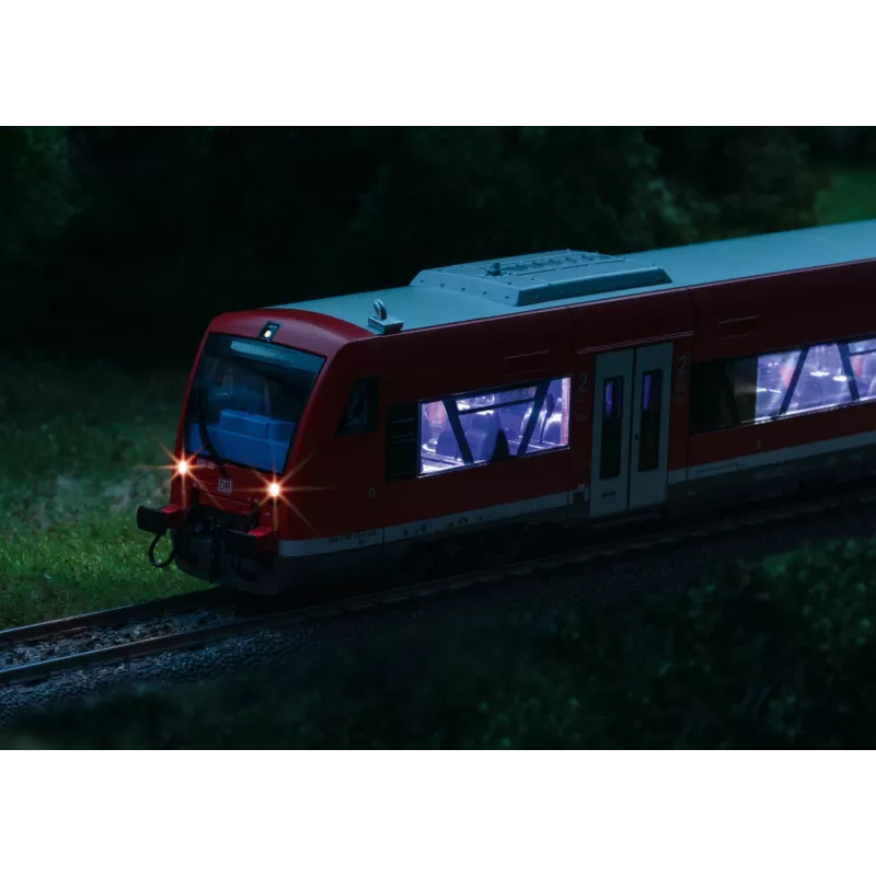 Märklin 36965 automotrice diesel BR 650 DB AG H0