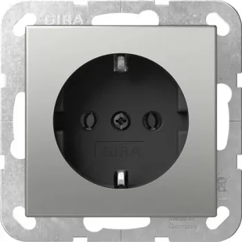 Gira presa SCHUKO senza griffe acciaio inox 4466600