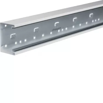 Hager BRS6510019016 parte inferiore canale parapetto, bloccaggio frontale, 68x100mm, bianco traffico, 2m