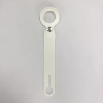 CYOO custodia protettiva in silicone per Apple AirTag con portachiavi - bianco (CY122409)